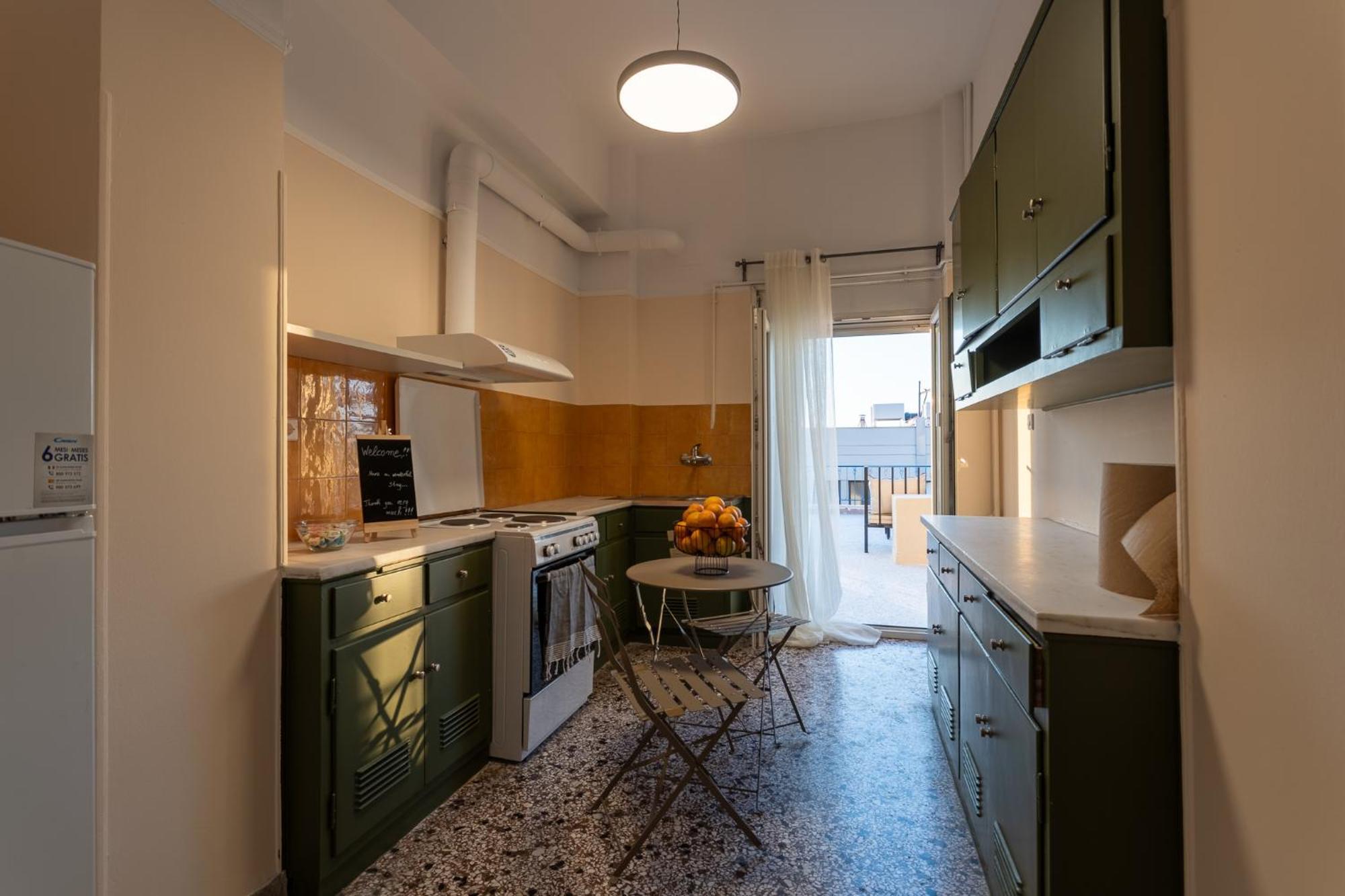 Central Mytilene City-View Apartment For 7 Exterior photo